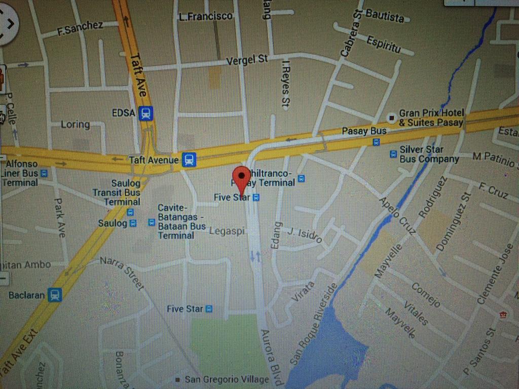 Stone House Hotel Pasay Exterior foto